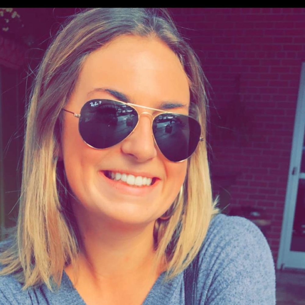 Meet your Posher, Kelsey